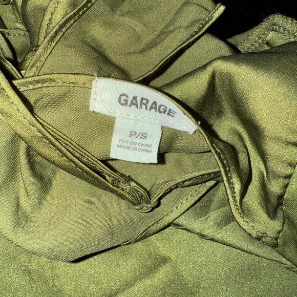 green crop top by garage - Picture 2 of 3